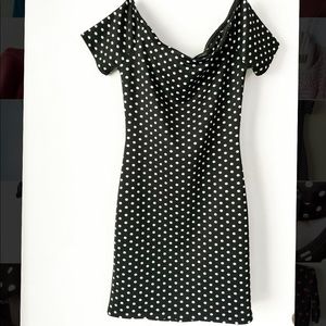Off-the-Shoulder Body-con Polkadot Dress